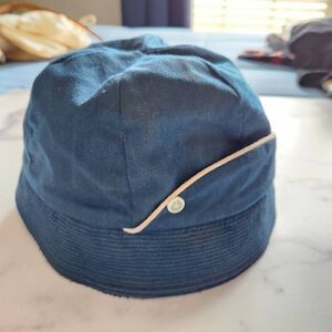 Baby boy 2t toddler navy blue vintage bucket hat chin strap  70s retro nautical